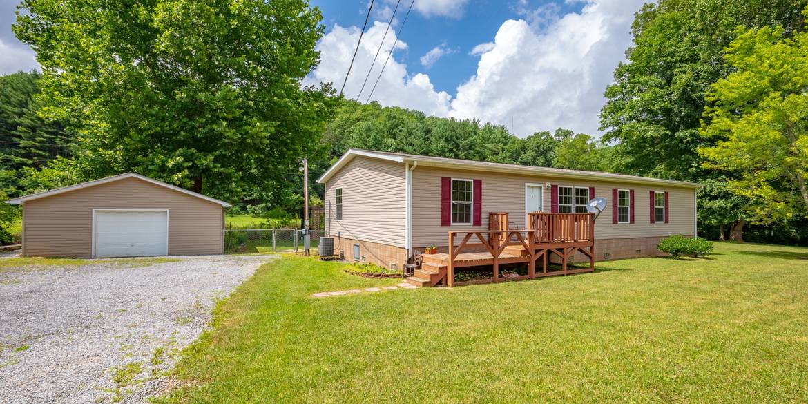 Brivity 3379 Laurel Fork Road Rocky Gap, VA 24366