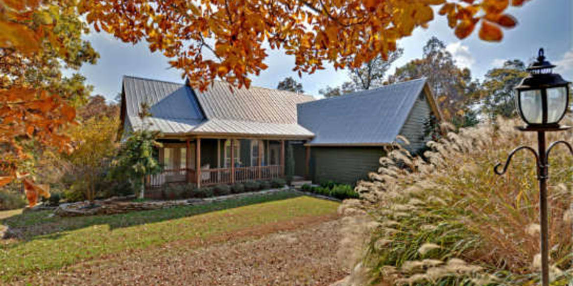 Brivity 741 Quail Cove Circle Warne, NC 28909