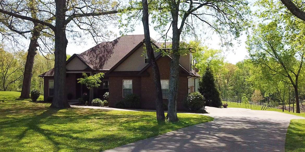 Brivity 1718 Old Russellville Pike Clarksville, TN 37040