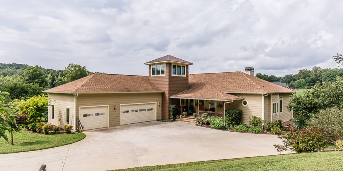 Brivity 536 Green Meadows Dahlonega, GA 30533