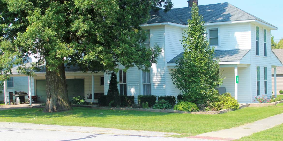 Brivity 313 N Michigan Road Burlington, IN 46915