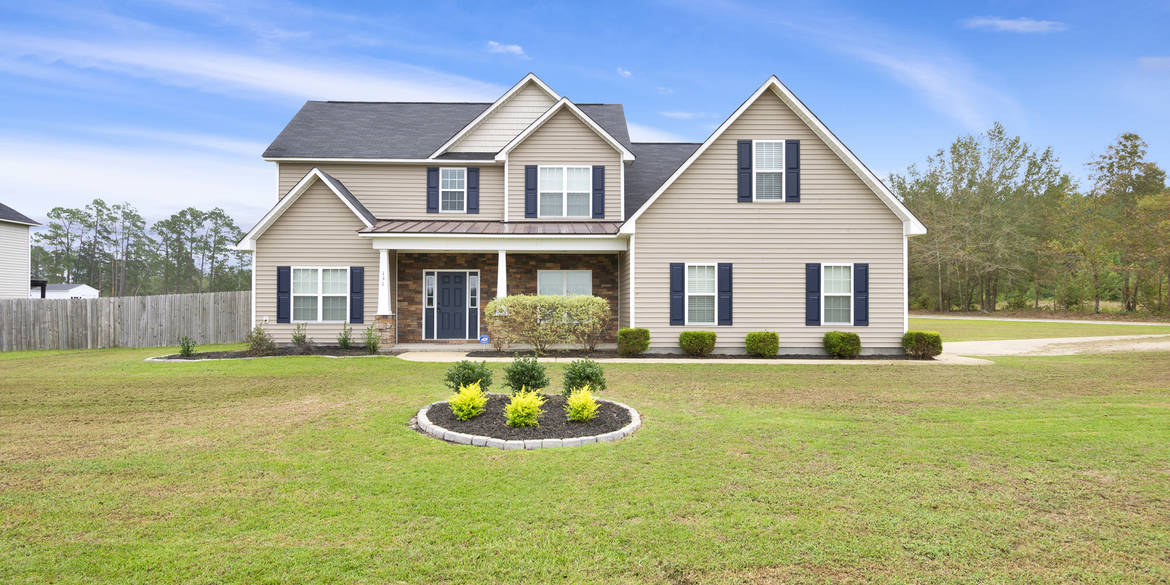Brivity 131 Fairway Ln Raeford, NC 28376