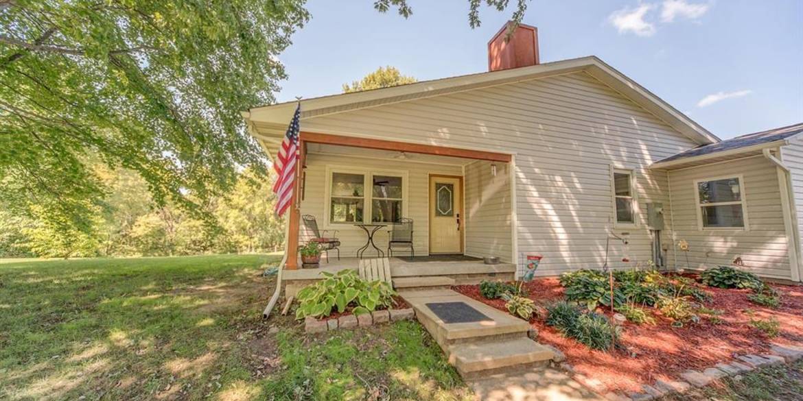 Brivity 8222 Detour Rd Bunker Hill, IL 62014