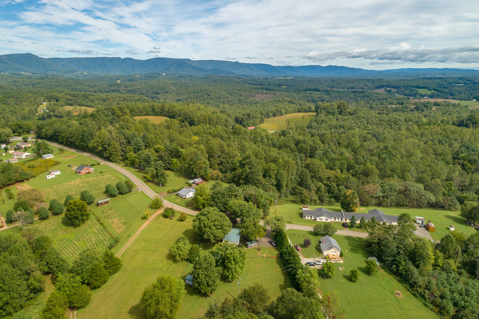Brivity 2067 Wards Gap Road Cana, VA 24317 Virtual Tour