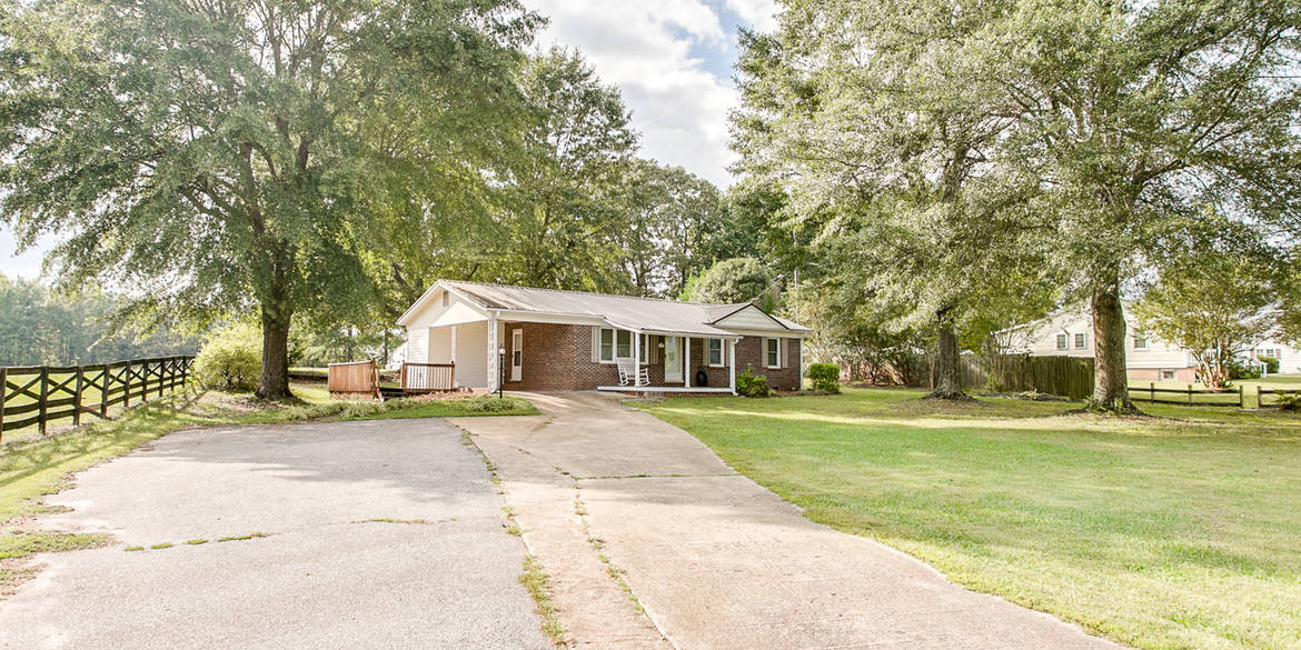 Brivity 3107 Peachtree Road Chesnee, SC 29323