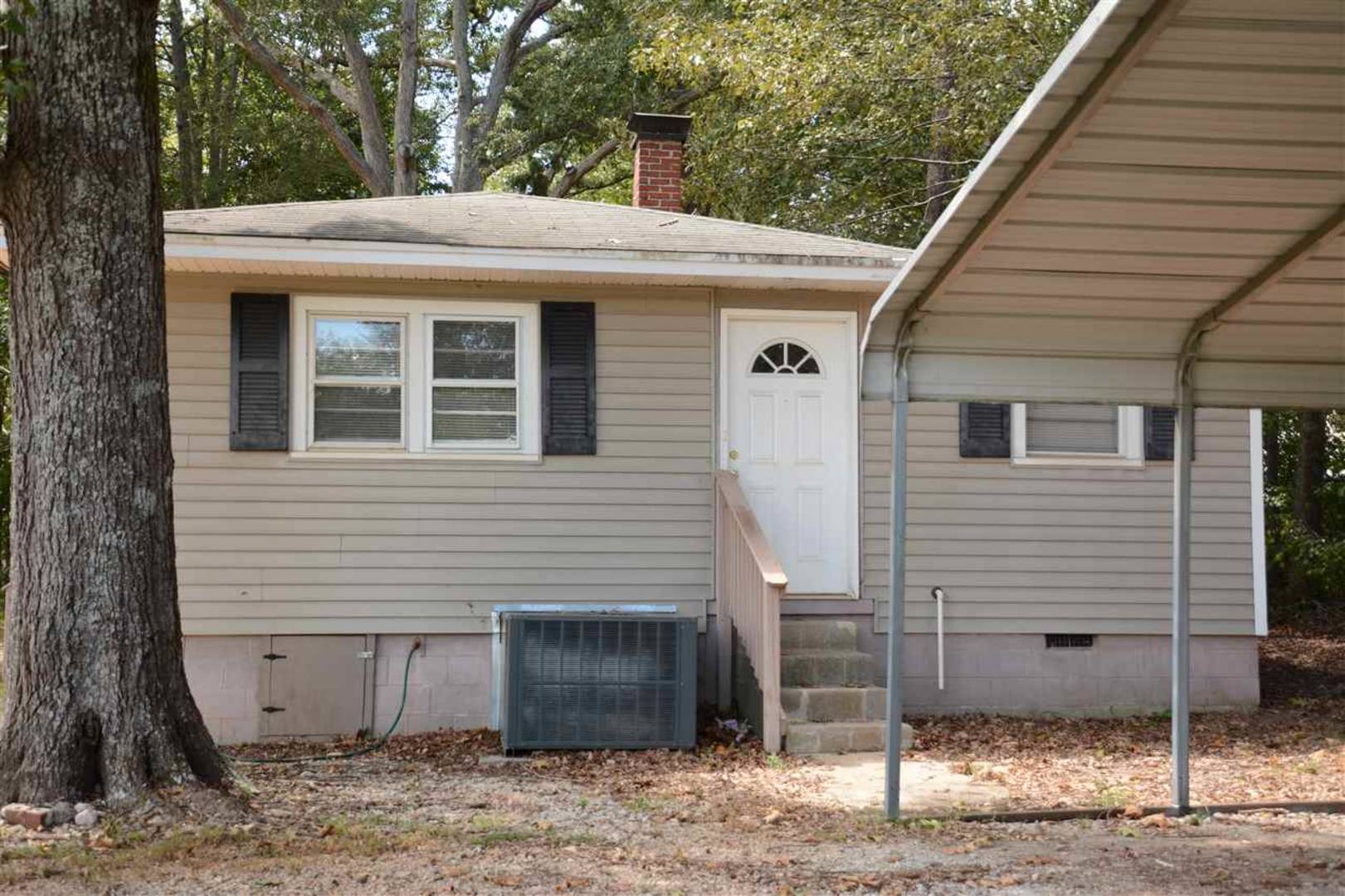 Brivity 315 Lee Vaughn Road Simpsonville, SC 29681 Virtual Tour