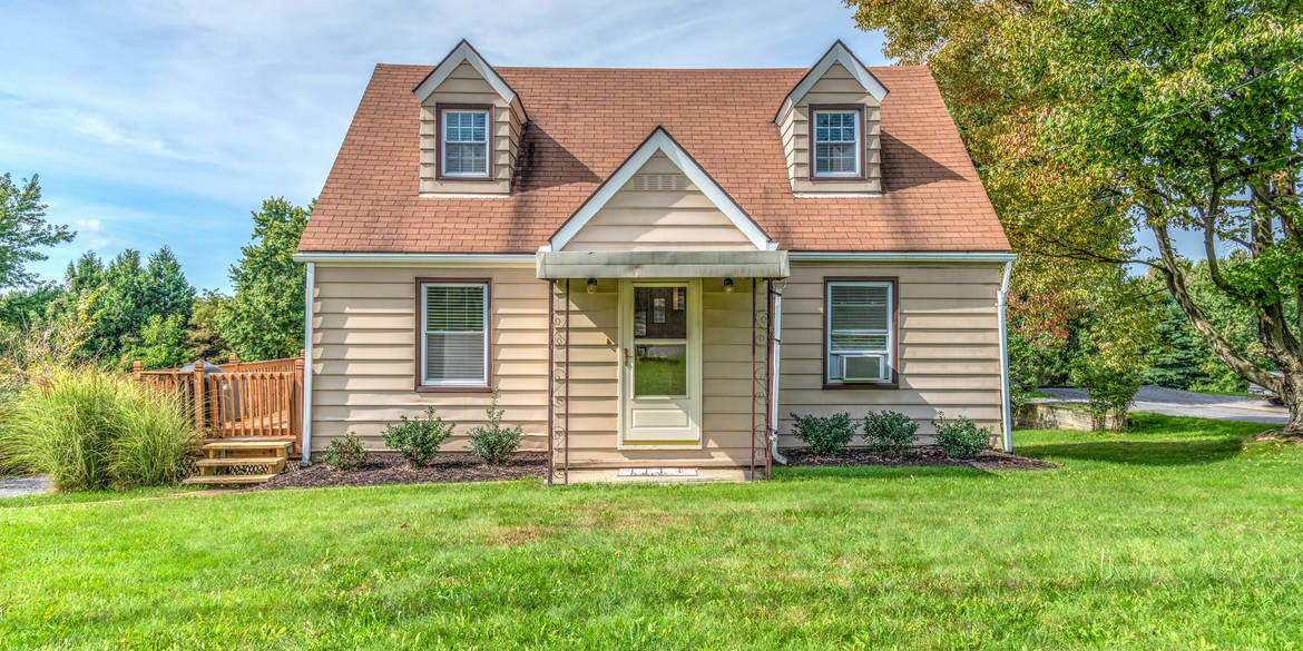 Brivity 2908 Conway Walrose Baden, PA 15005