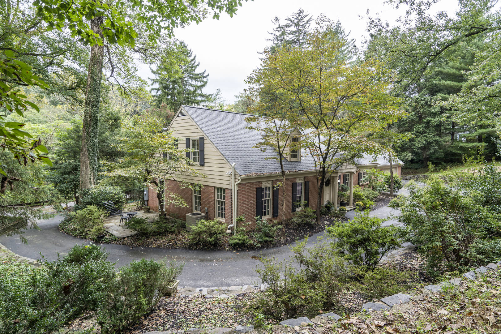 415 Dove Lake Road Gladwyne, PA 19035