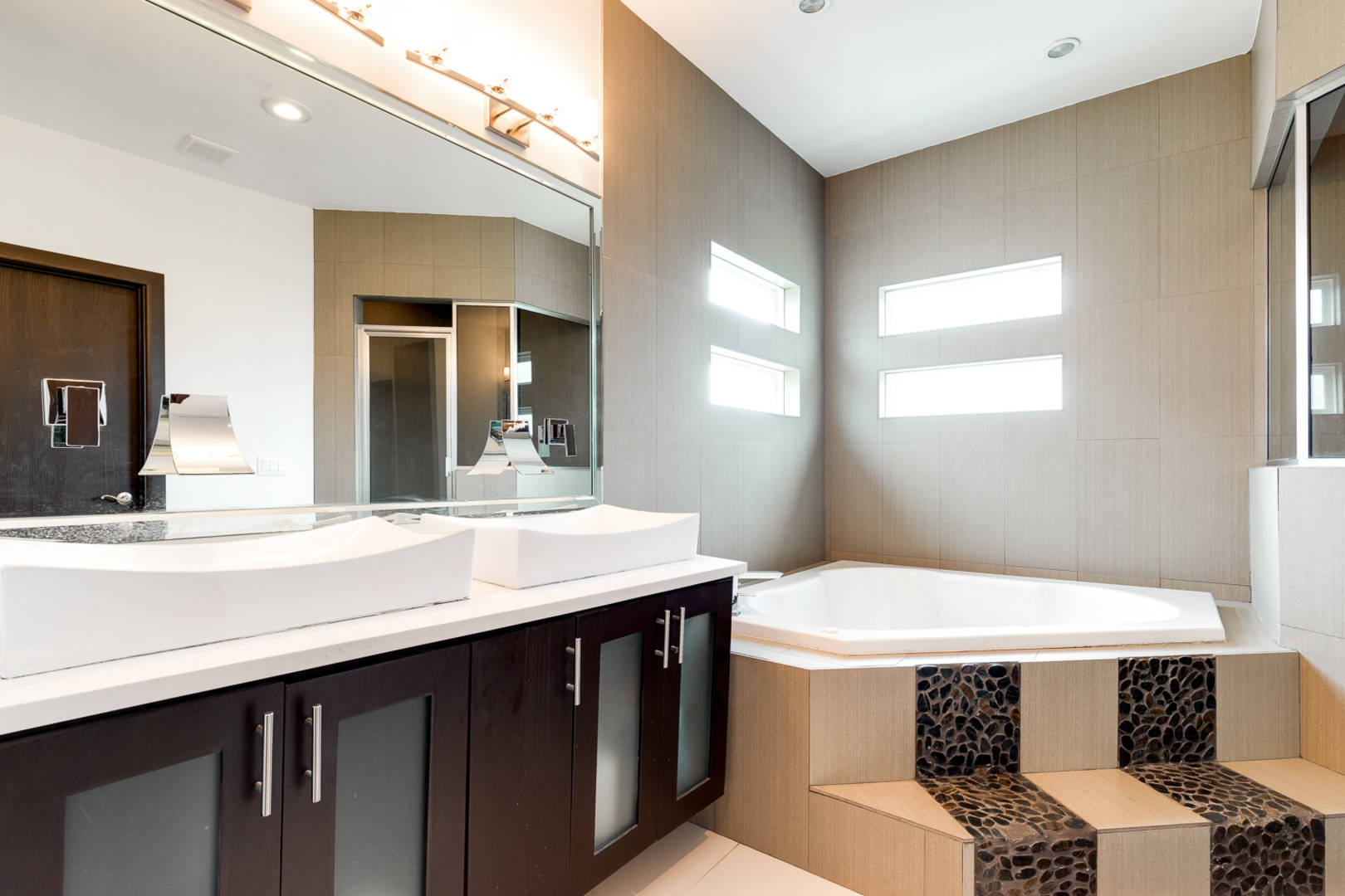 Brivity 4505 Quince Avenue McAllen, TX 78501 Virtual Tour