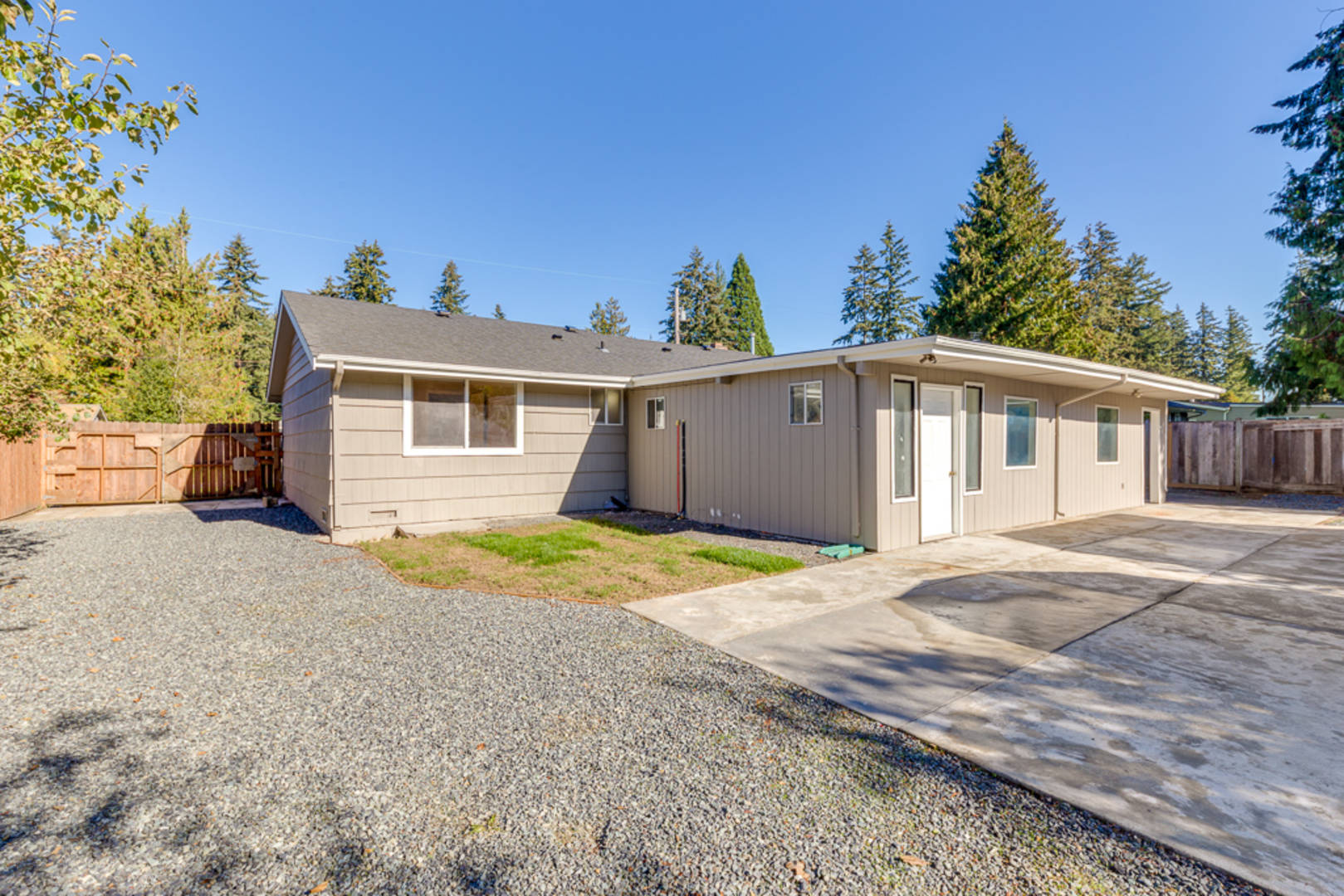   5906 178th St SW Lynnwood, WA 98037