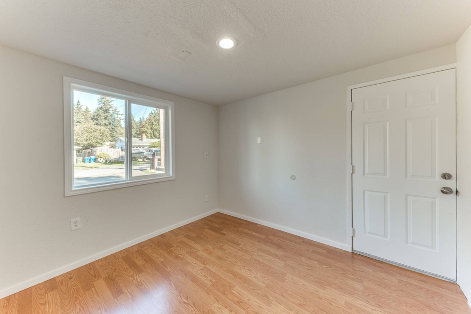    5906 178th St SW Lynnwood, WA 98037