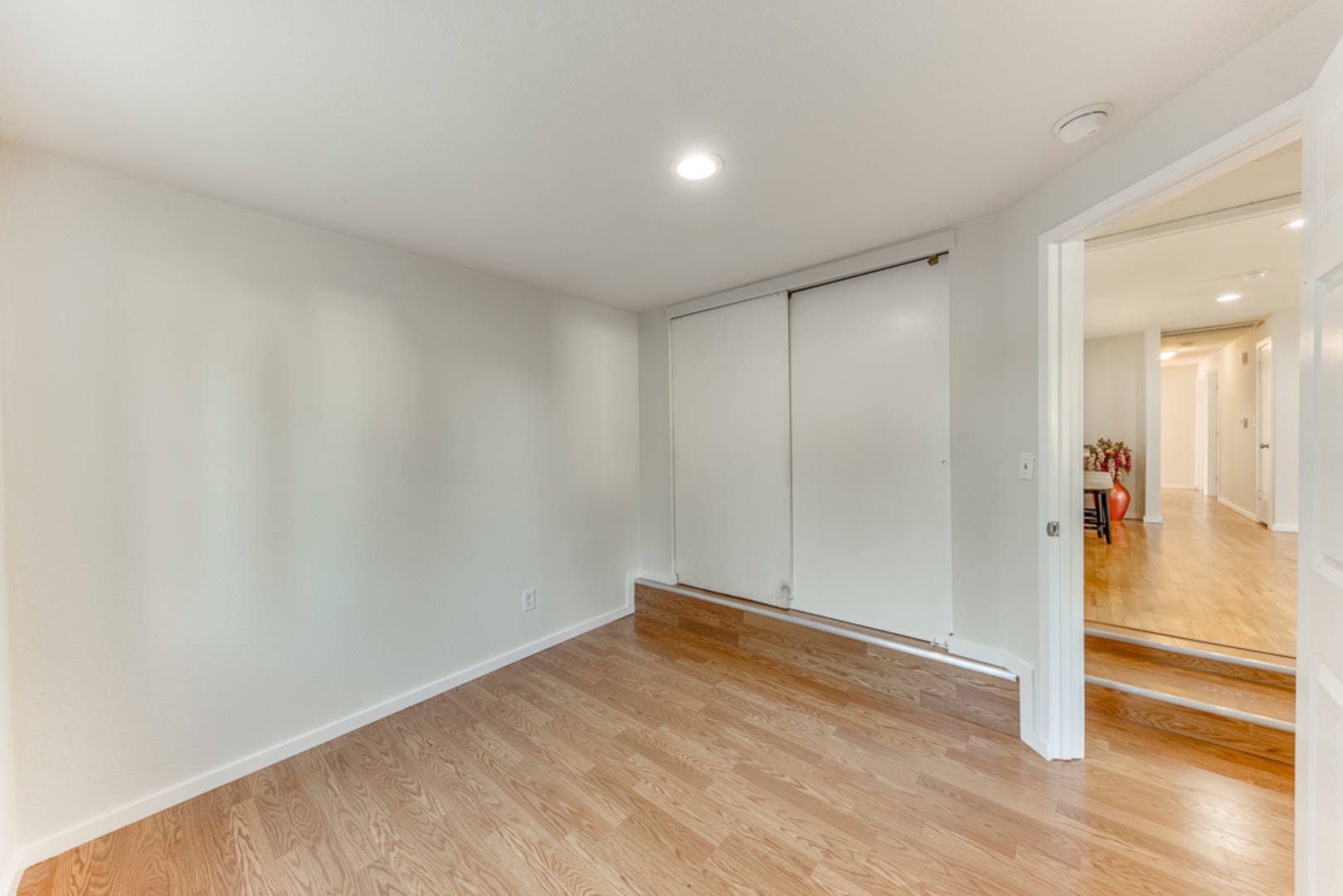    5906 178th St SW Lynnwood, WA 98037