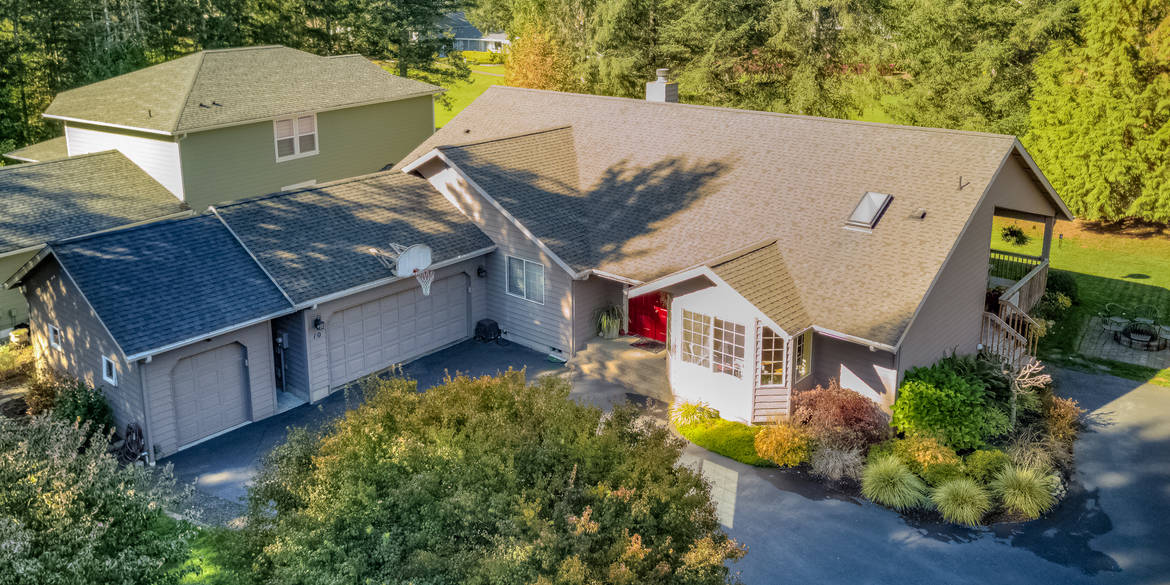 Brivity 10 E Eastwood Lane Union, WA 98592