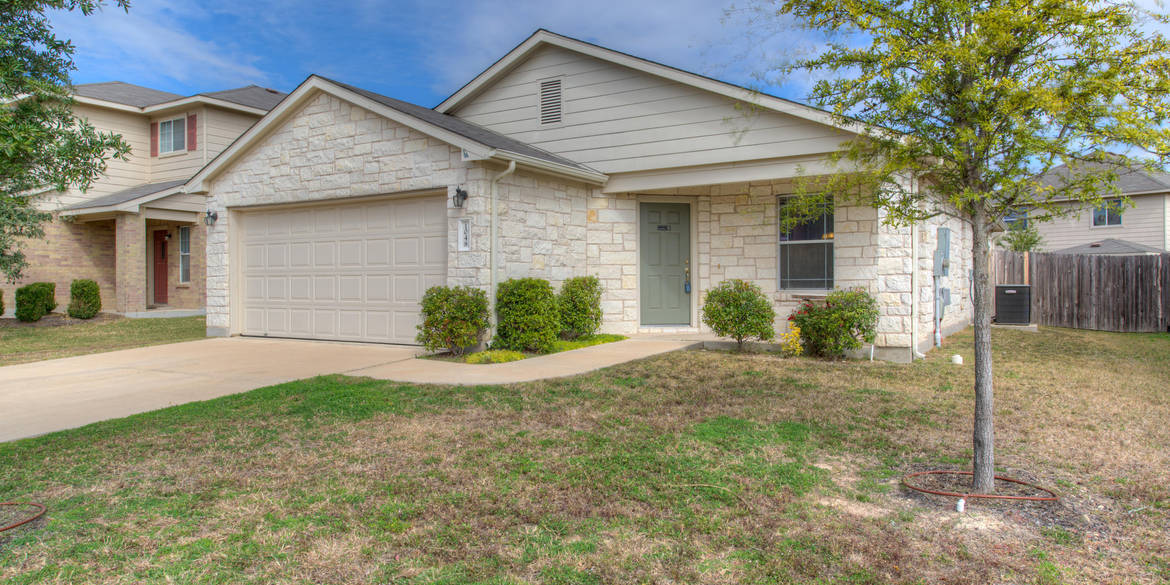 Brivity 1048 W South Leander, TX 78641