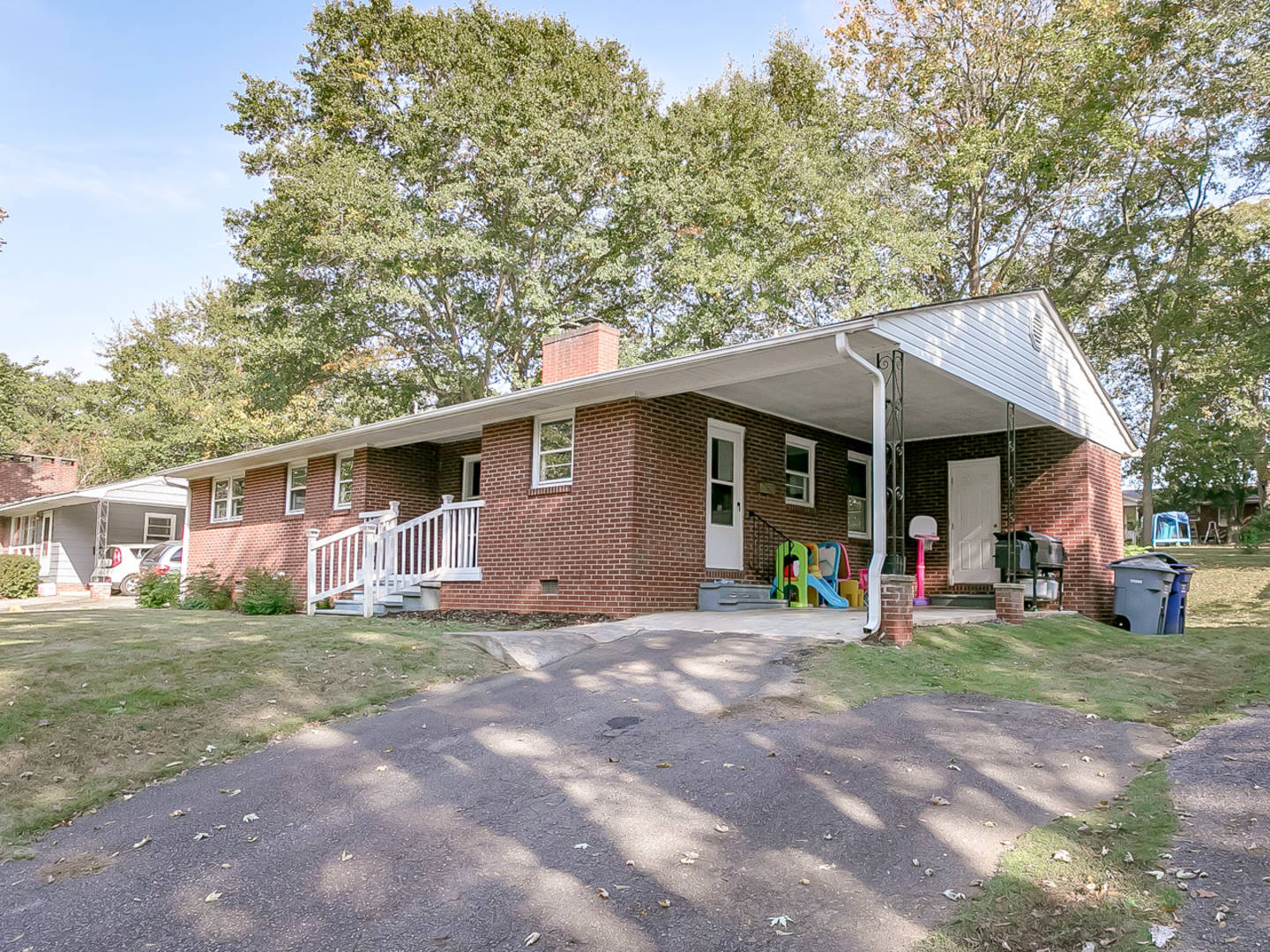 Brivity 111 Applewood Lane Spartanburg, SC 29307 Virtual Tour