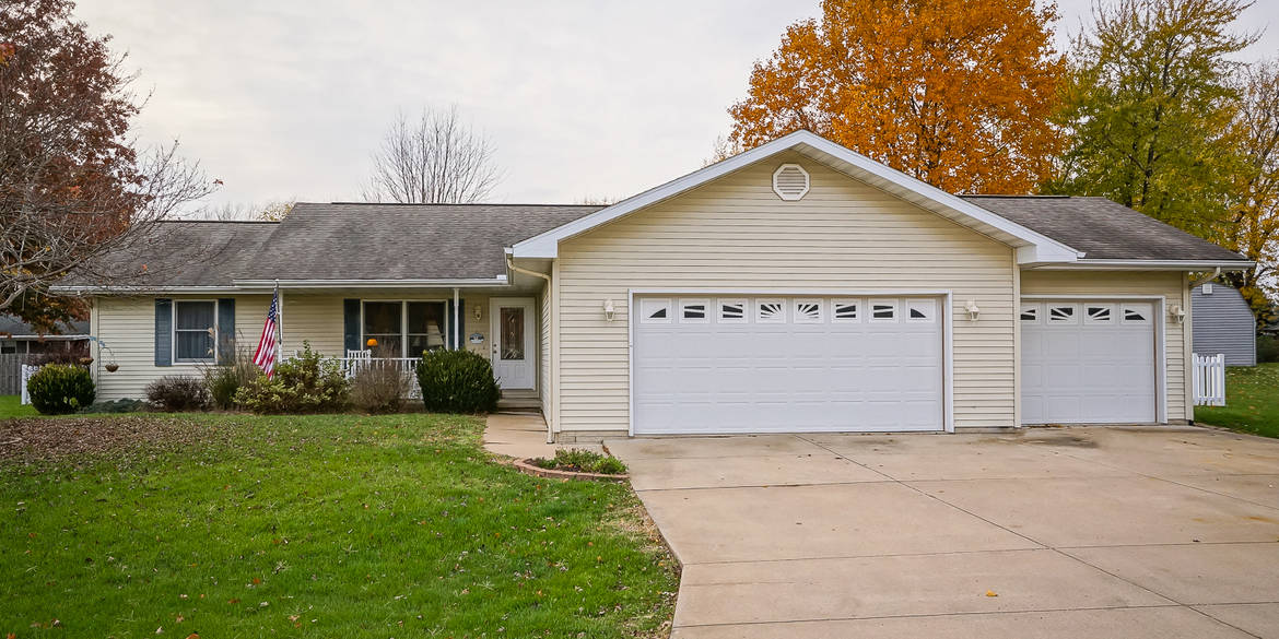 Brivity 207 Margaret St Green Valley, IL 61534