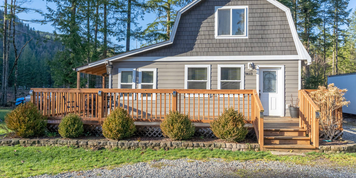 Brivity 8613 Golden Valley Drive Maple Falls, WA 98266