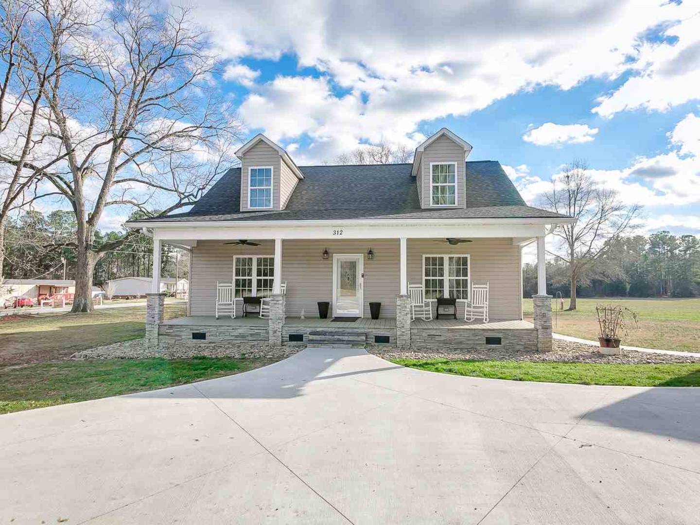 Brivity 312 Casey Road Woodruff, SC 29388 Virtual Tour