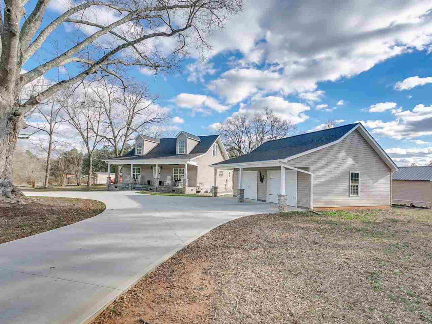 Brivity 312 Casey Road Woodruff, SC 29388 Virtual Tour