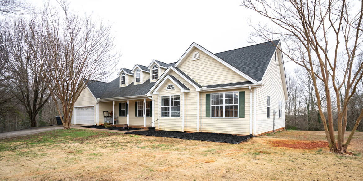 Brivity 381 Old Farrs Bridge Road Greenville, SC 29611