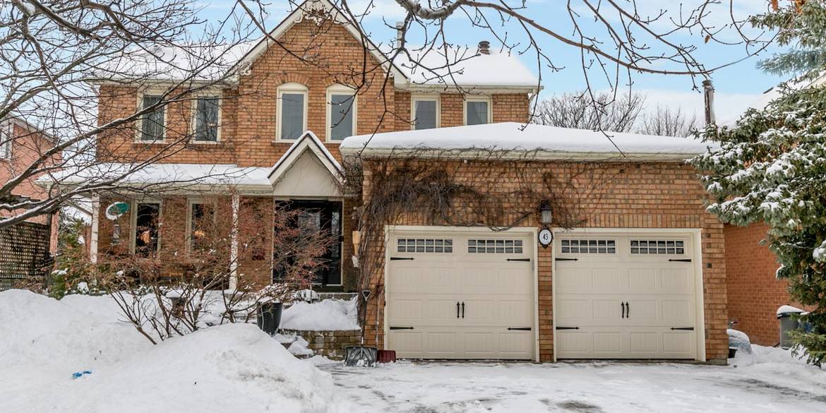 Brivity 43 River Ridge Road Barrie, ON L4N7G2