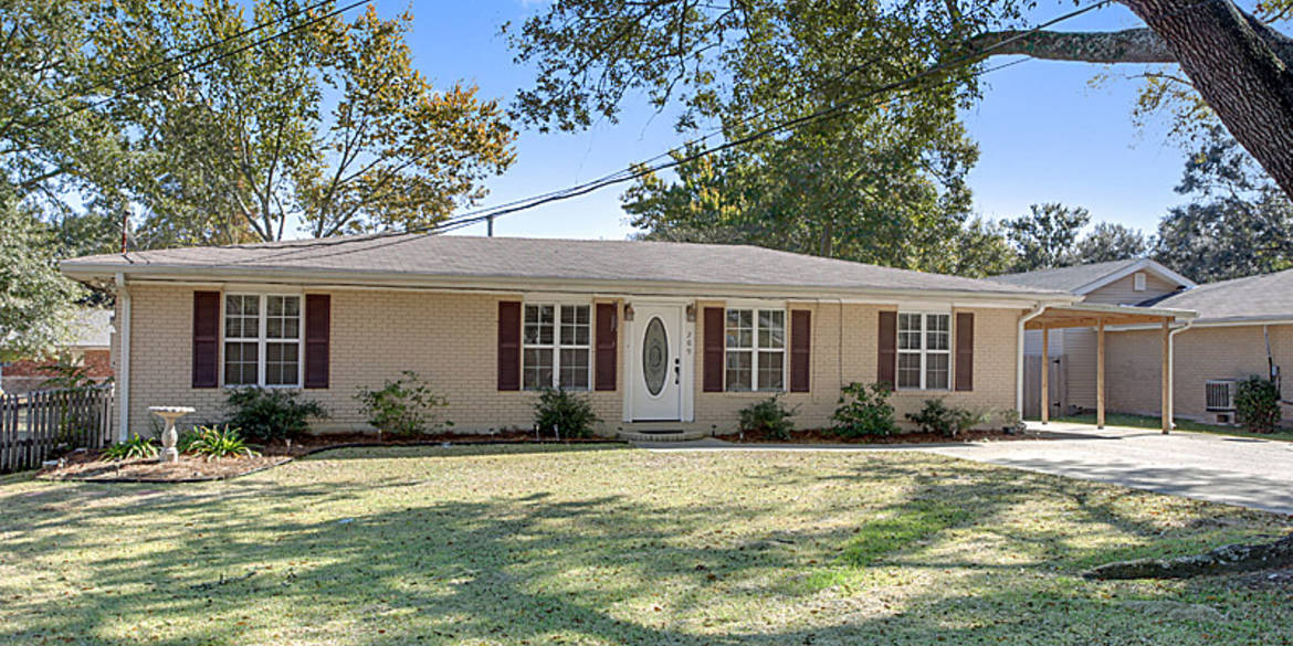 Brivity 209 Mimosa Avenue Luling, LA 70070