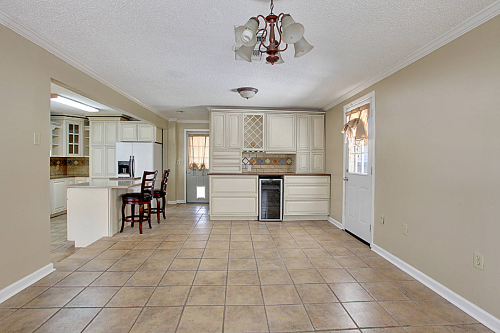 Brivity 209 Mimosa Avenue Luling, LA 70070 Virtual Tour