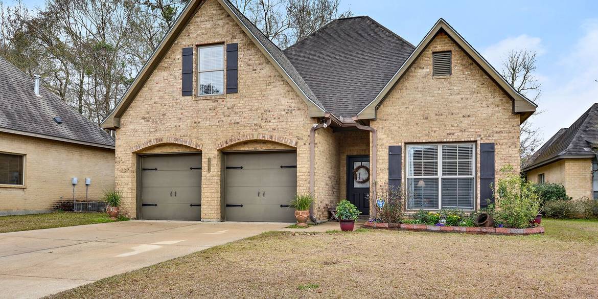 Brivity 3153 Grassy Lake Dr. Baton Rouge, LA 70816