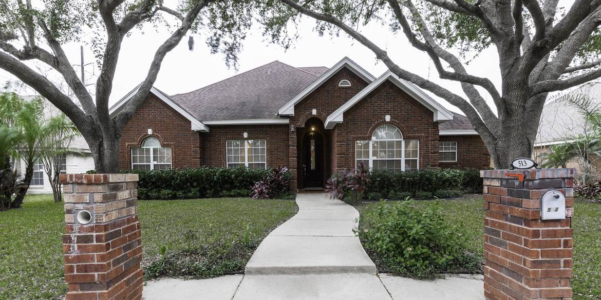 Brivity 513 E. Cardinal Avenue Mcallen, TX 78504