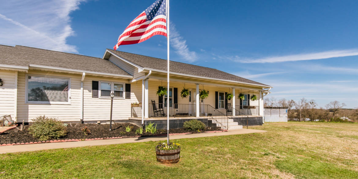 Brivity 3154 Jackson Bridge Road Carnesville, GA 30521