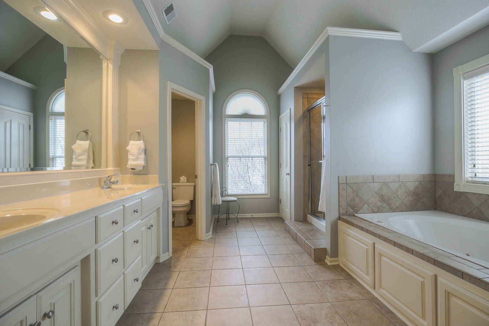 16181 South Locust Street Olathe, KS 66062