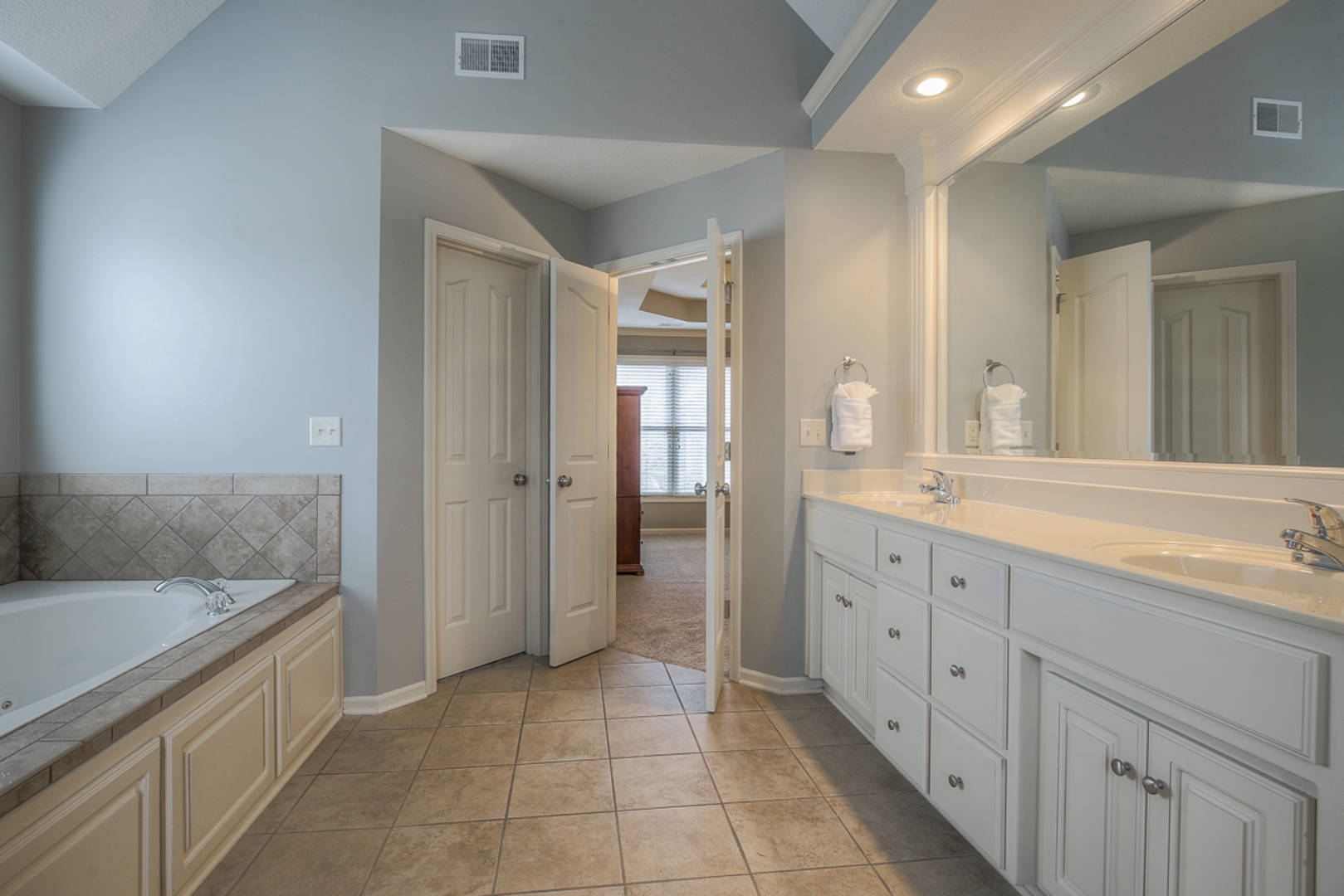 16181 South Locust Street Olathe, KS 66062
