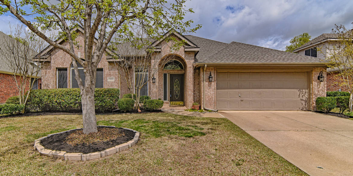 Brivity 2113 Oakcrest Ct. Corinth, TX 76210