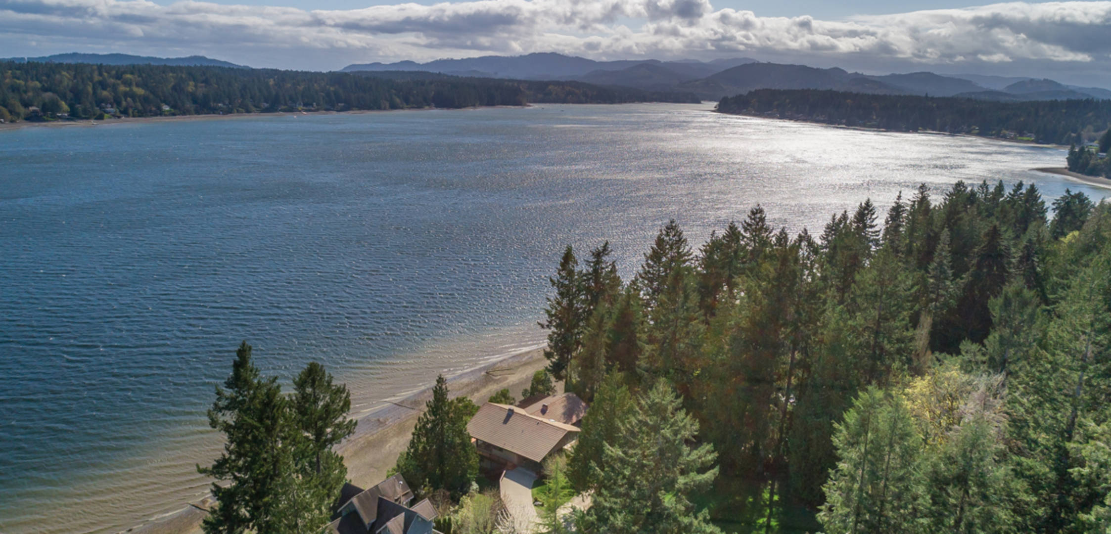 Brivity 3320 Gravelly Beach LP Olympia, WA 98502 Virtual Tour