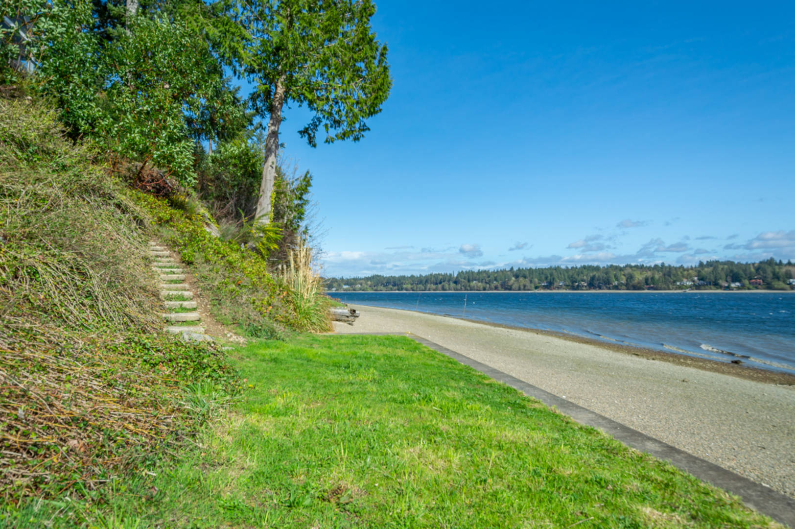 Brivity 3320 Gravelly Beach LP Olympia, WA 98502 Virtual Tour