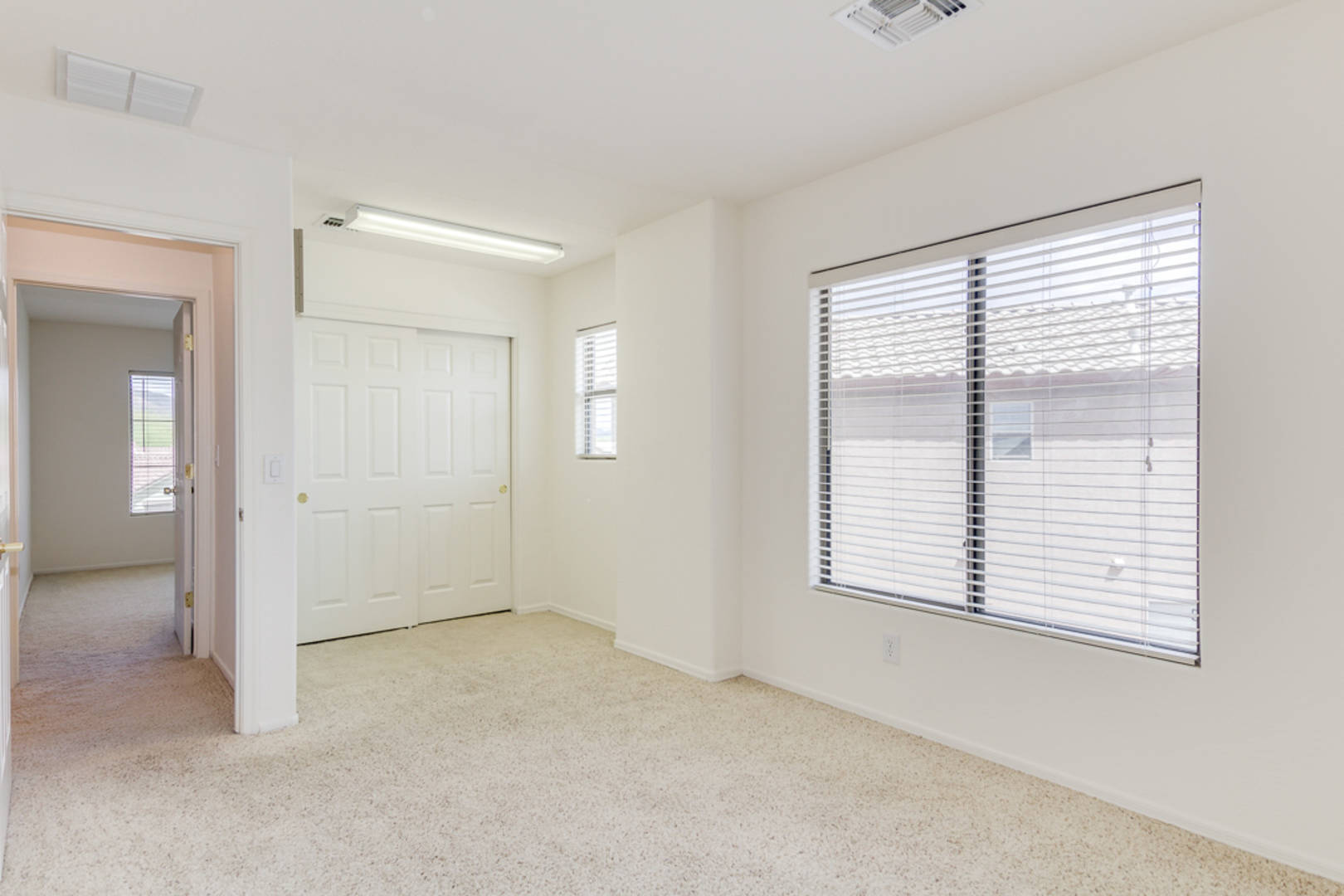 VACANT 3755 W Memorial Dr Phoenix, AZ 85086
