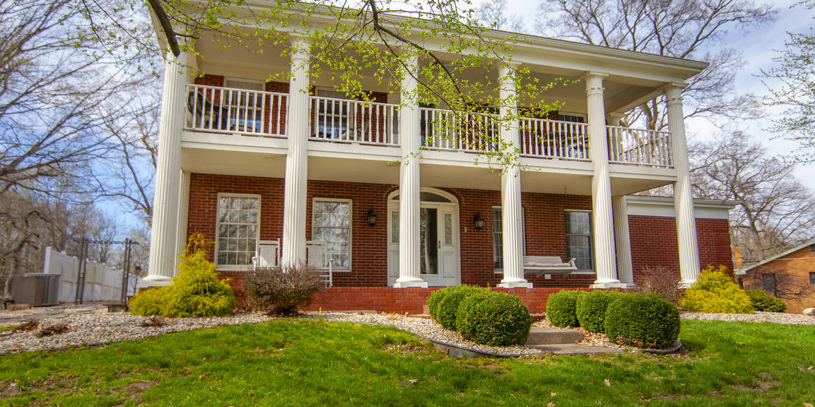 Brivity 415 N Pendleton Ave Pendleton, IN 46064