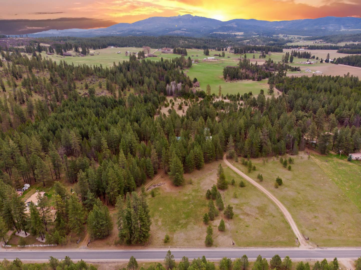 Brivity 00 Bruce Rd Chattaroy, WA 99003 Virtual Tour