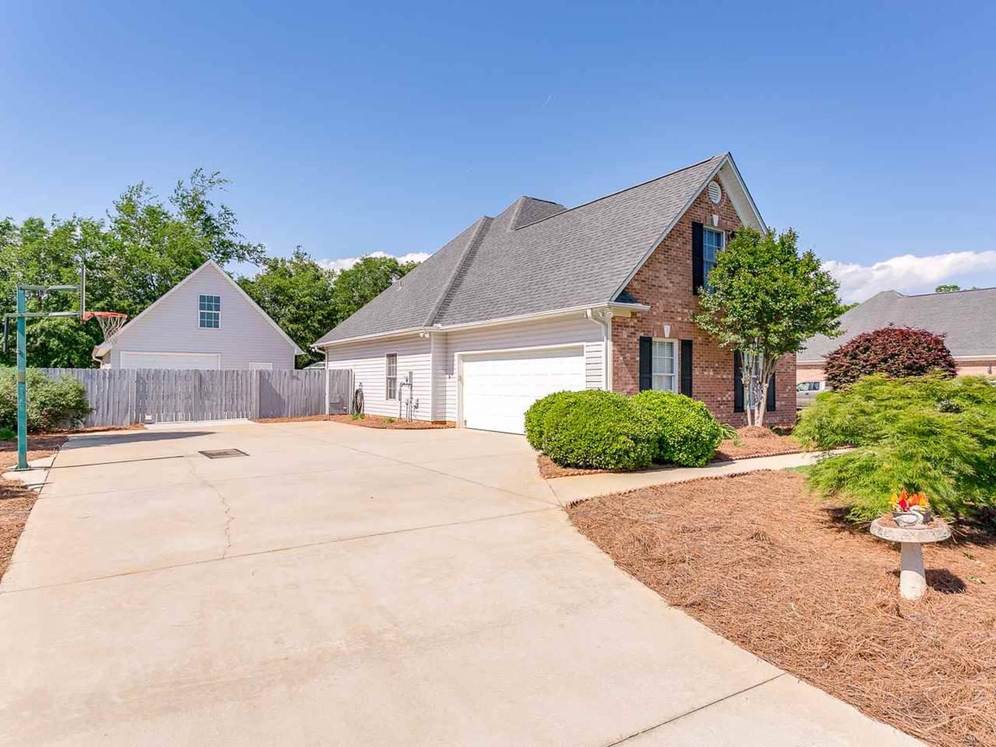 Brivity 448 Cobblestone Drive Inman, SC 29349 Virtual Tour