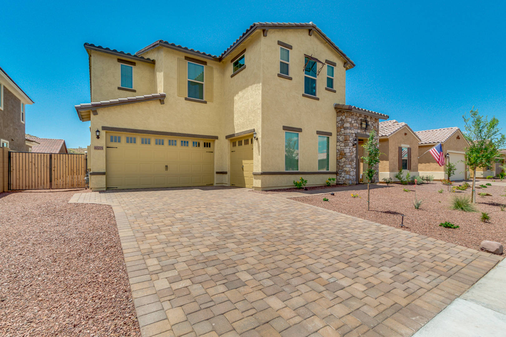 10275 W Fetlock Trl  Peoria, AZ 85383
