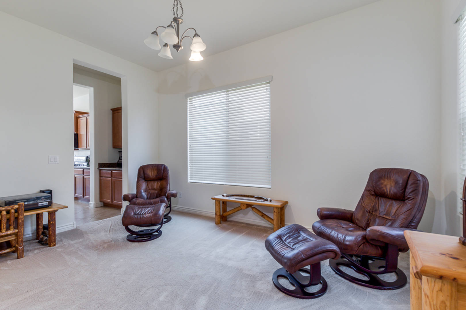 10275 W Fetlock Trl  Peoria, AZ 85383