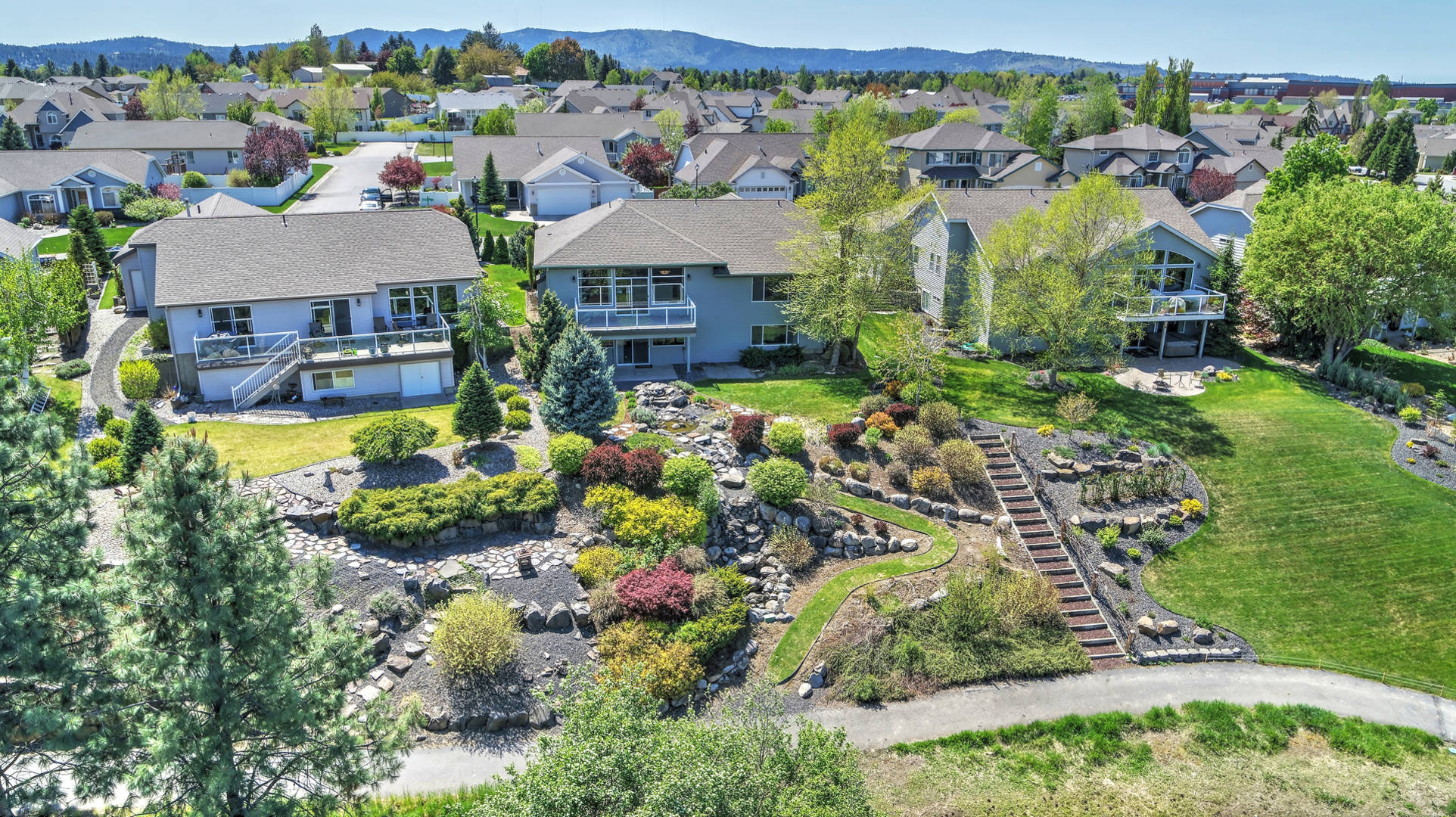 Brivity 859 S Shelley Lake Spokane Valley, WA 99037 Virtual Tour