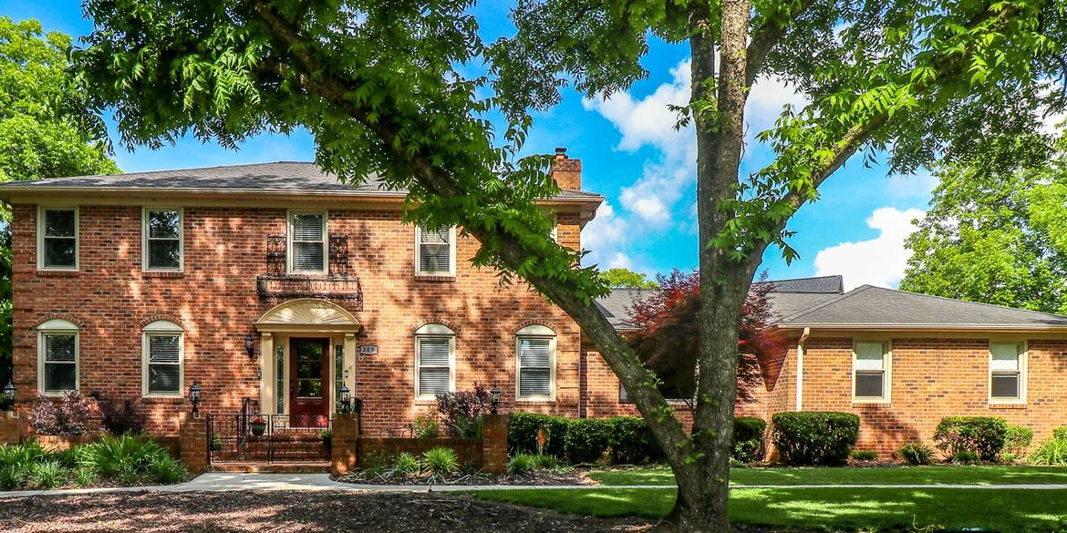 Brivity 109 Castlewood Drive Greenville, SC 29615