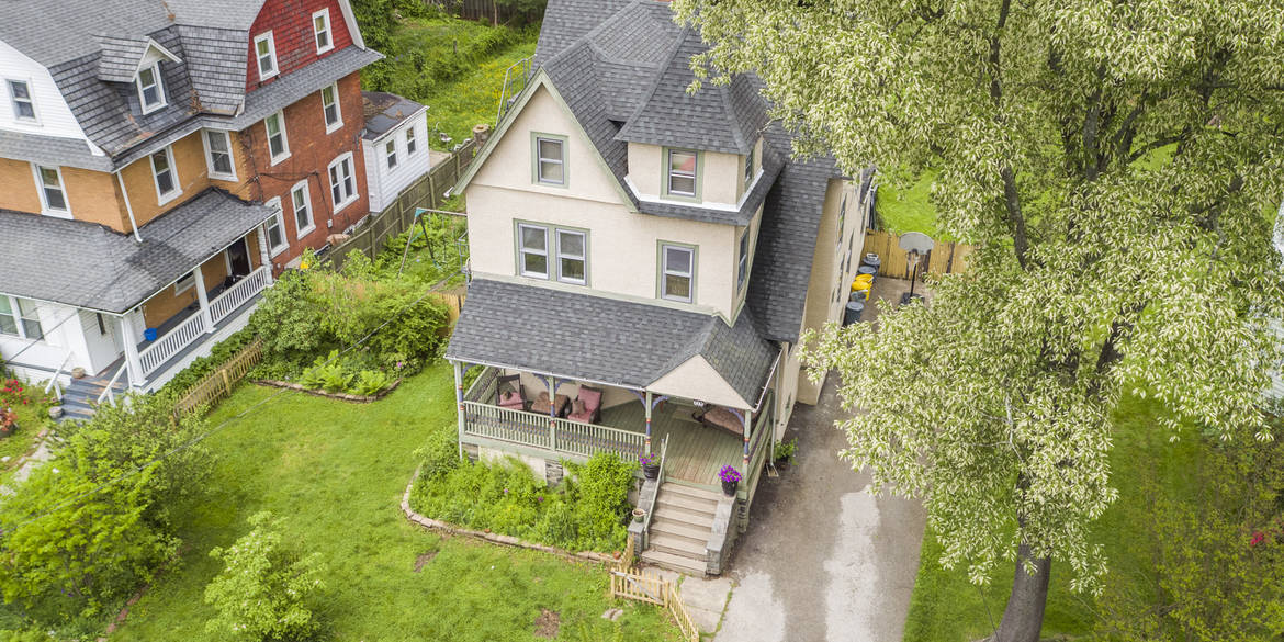 Brivity 214 Lippincott Ardmore, PA 19003