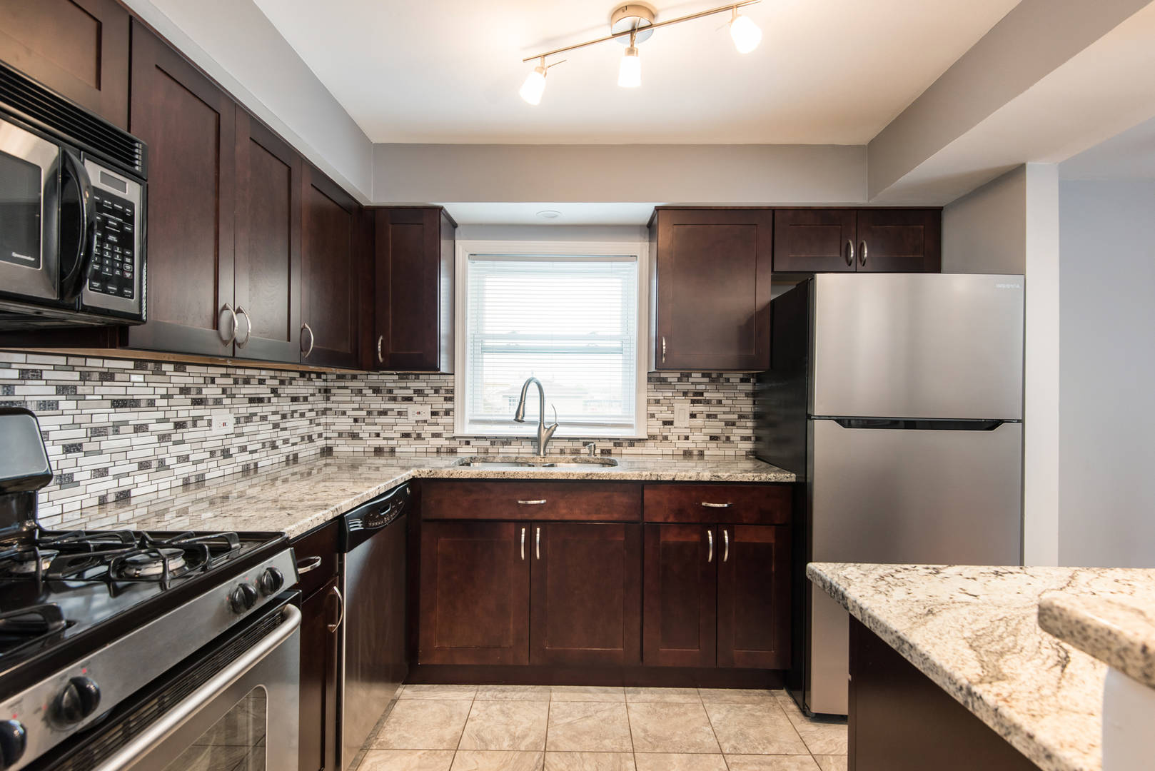 7105 W 98th St #304 Chicago Ridge, IL 60415