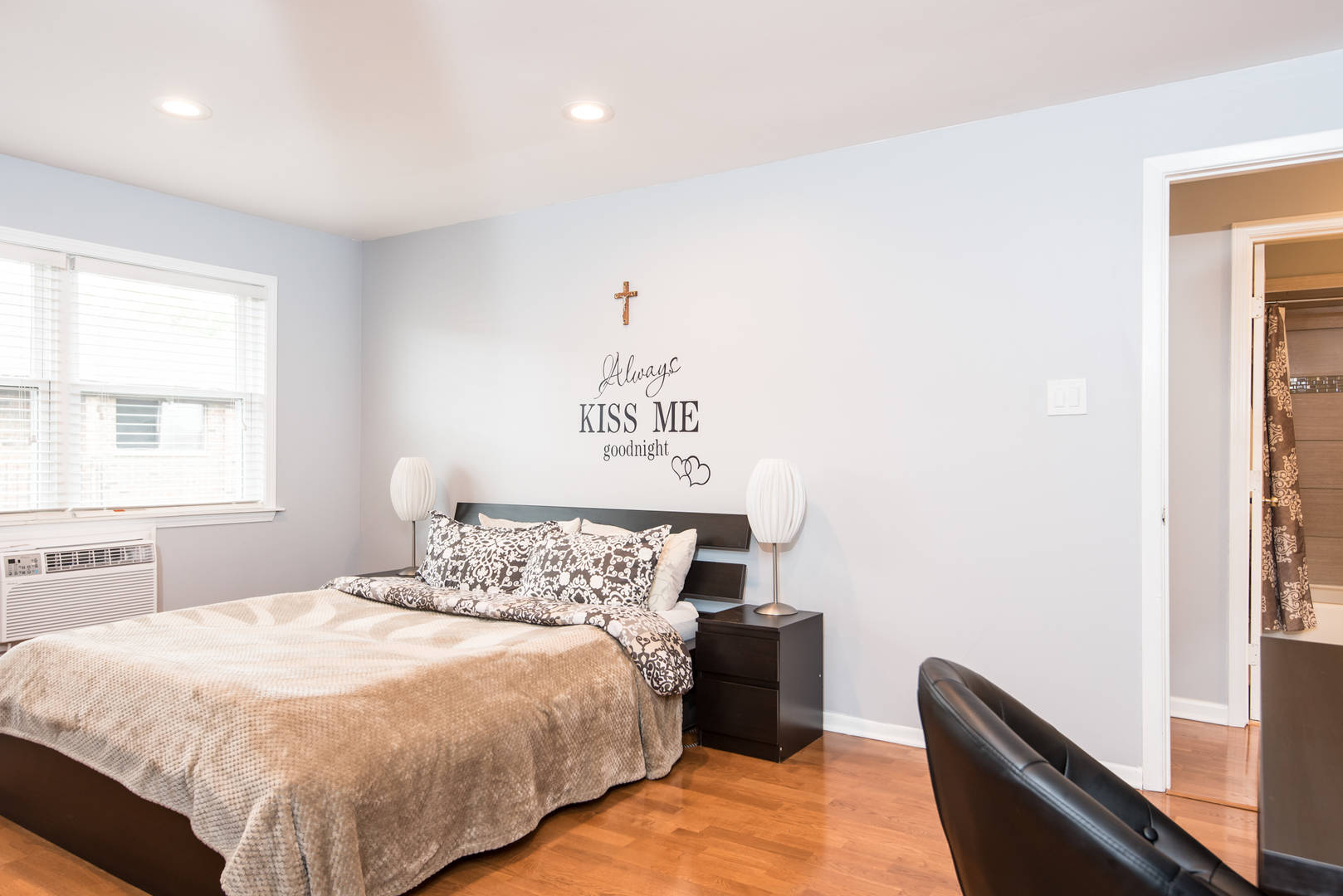 7105 W 98th St #304 Chicago Ridge, IL 60415