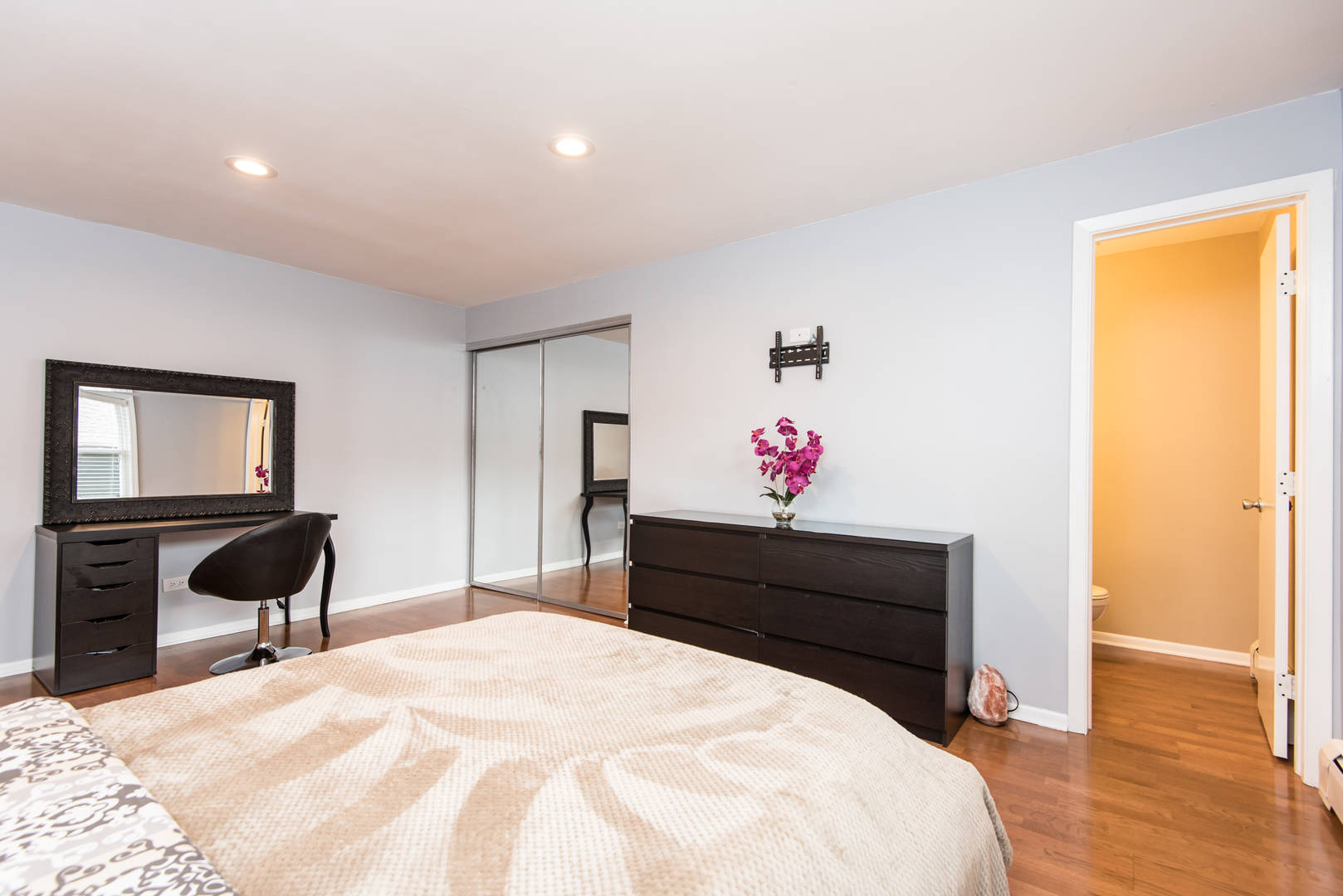 7105 W 98th St #304 Chicago Ridge, IL 60415