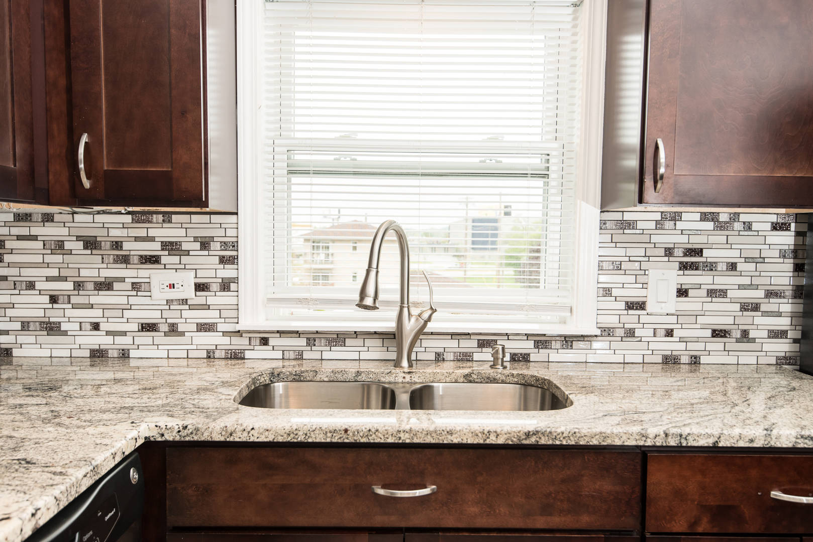 7105 W 98th St #304 Chicago Ridge, IL 60415