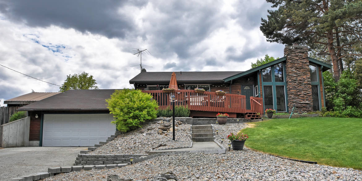 Brivity 9507 W Ownby Dr Nine Mile Falls, WA 99026