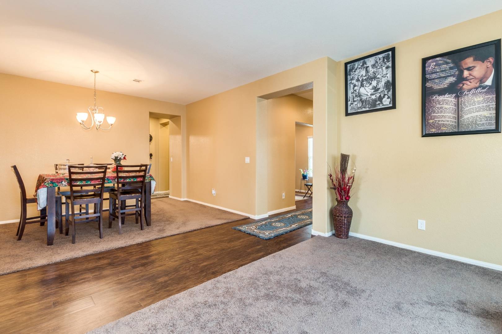 4632 N Del Laguna Ct North Las Vegas, NV 89031